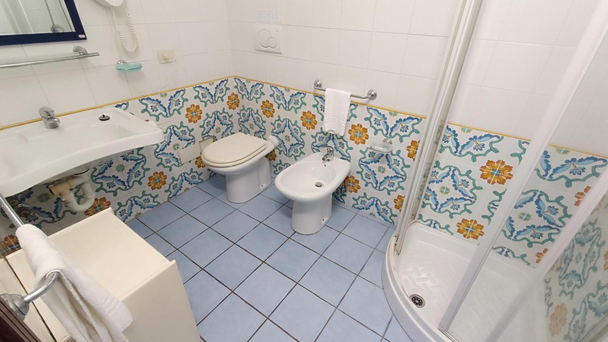 Hotel La Scogliera Forio di Ischia Esterno foto