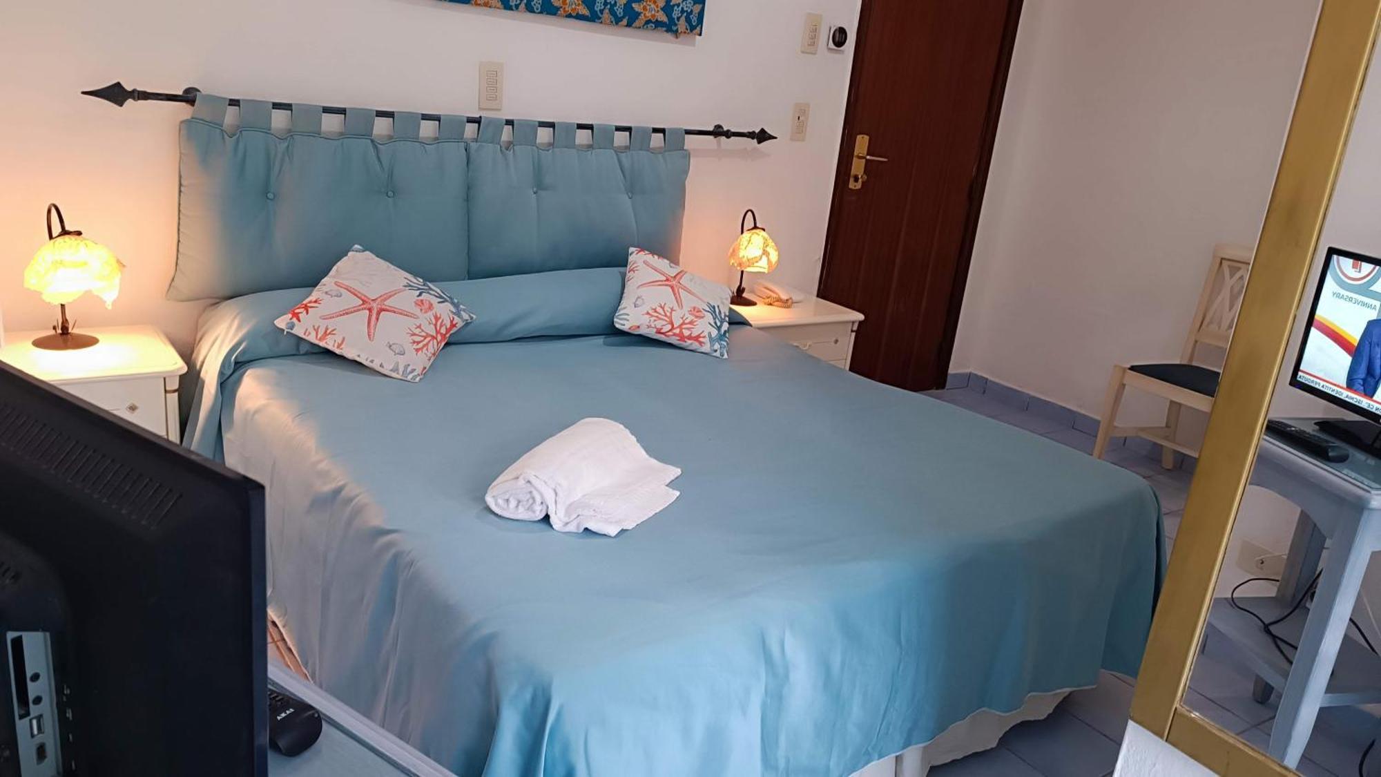 Hotel La Scogliera Forio di Ischia Esterno foto