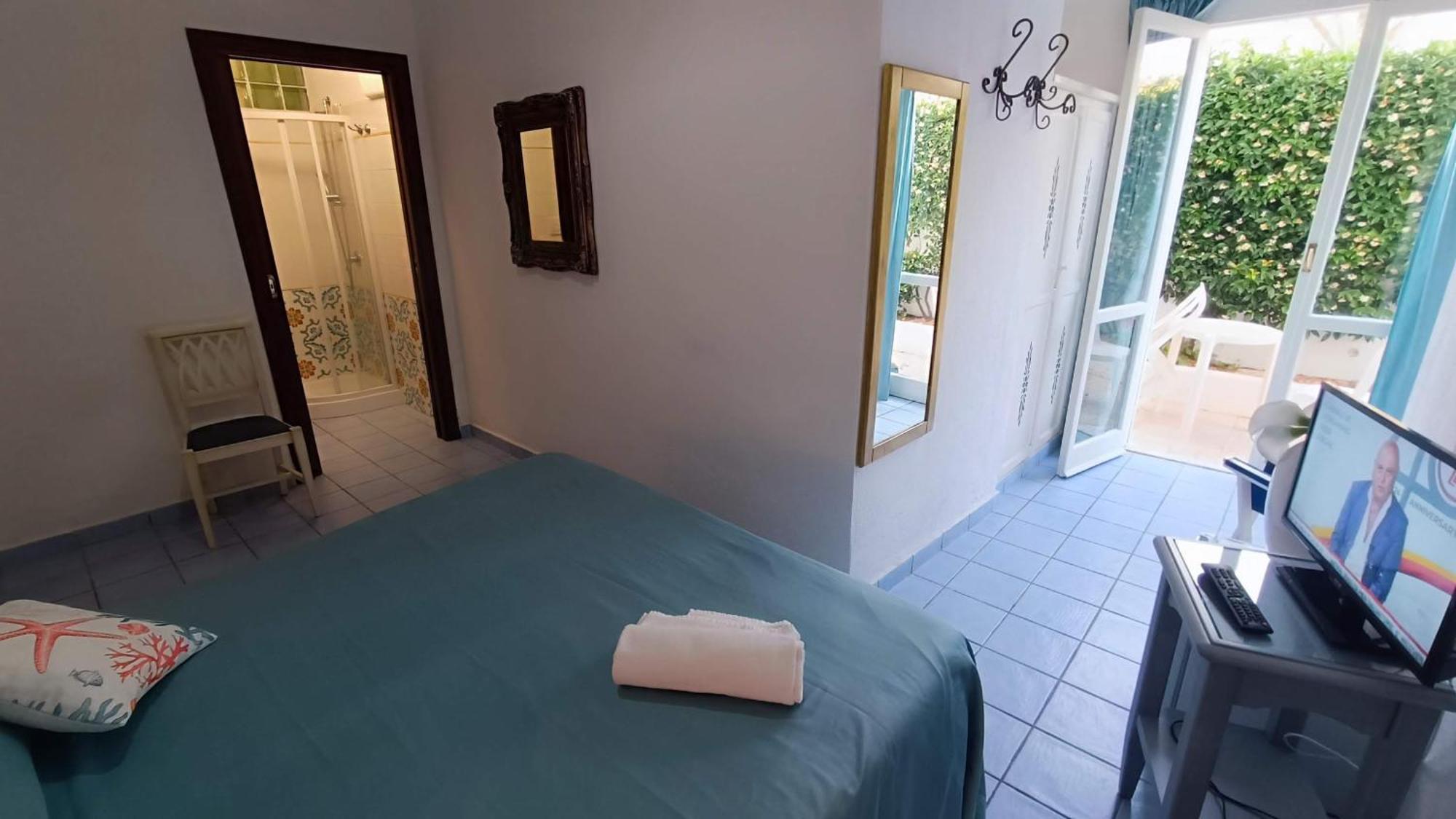 Hotel La Scogliera Forio di Ischia Esterno foto